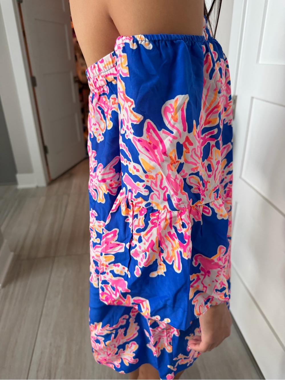 Lily Pulitzer 100% Silk Blue Floral Off-Shoulder Women’s Dress Sz S Bell Sleeve - Picture 1 of 12